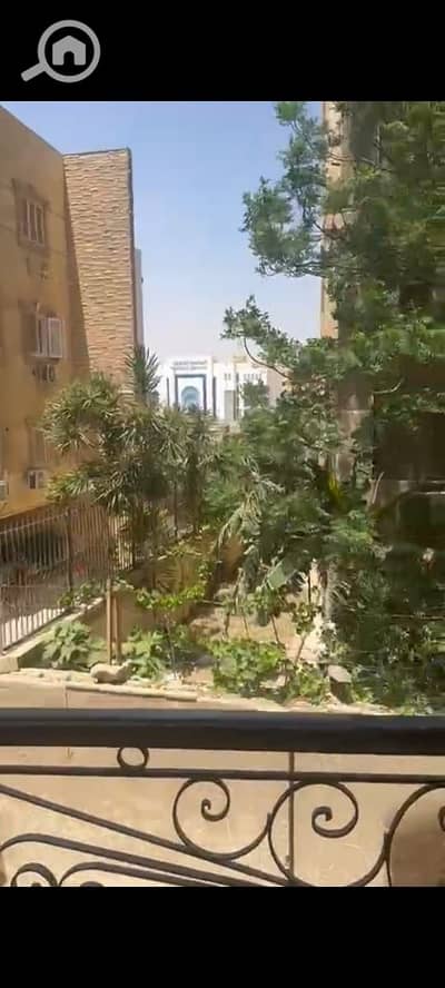 3 Bedroom Flat for Sale in 6th of October, Giza - 5ce881e1-5800-45a3-a853-f8a9a0d29298. jpg