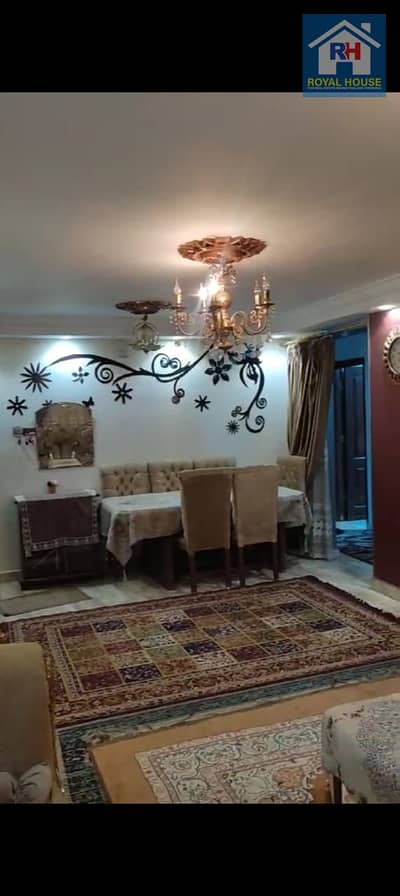 3 Bedroom Apartment for Sale in Matareya, Cairo - شقه 150م للتمليك شارع قصر فهمى من شارع جوبيان خلف مركز شباب المطريه