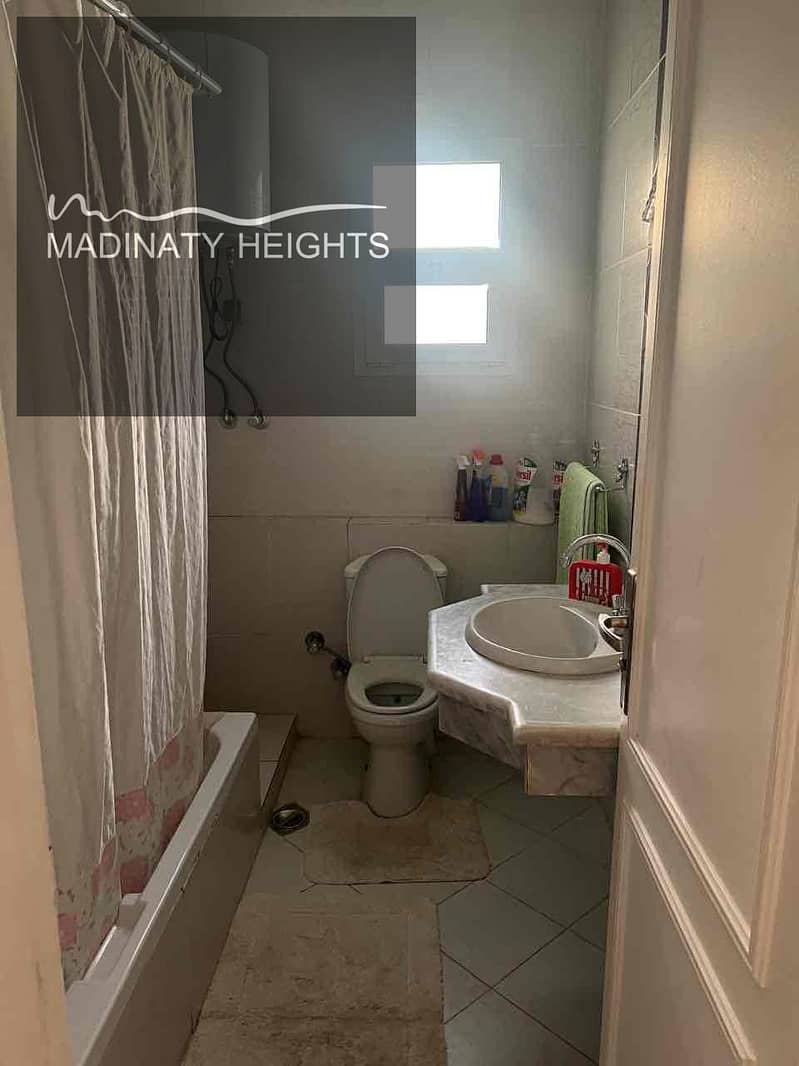 13 c04da191-72b3-4e04-a297-ebbda8ebad2e. jpg