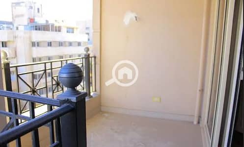 شقة 3 غرف نوم للايجار في الأزاريطة، الإسكندرية - [pp. png