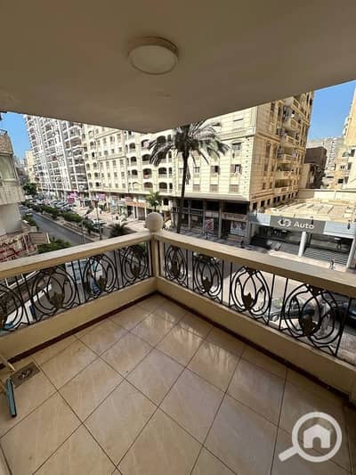 فلیٹ 4 غرف نوم للايجار في سموحة، الإسكندرية - 1. jpg
