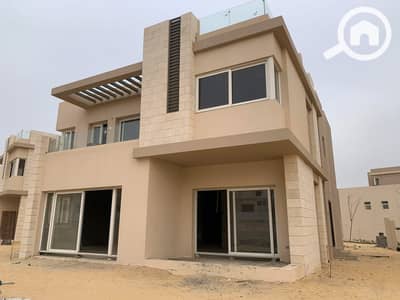 5 Bedroom Villa for Sale in 6th of October, Giza - IMG_9402. jpeg