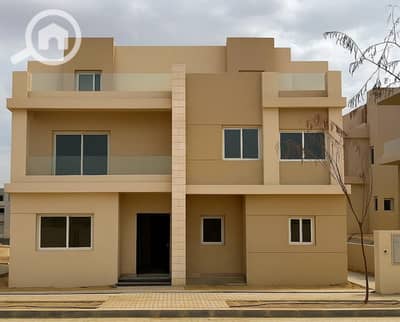 3 Bedroom Twin House for Sale in 6th of October, Giza - assets_task_01k3463nmbekxvn0xj5hjzjftf_1755708604_img_0. jpg