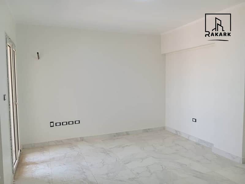 2 S10 (Copy). jpg