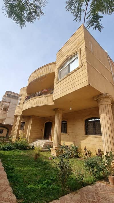 7 Bedroom Villa for Sale in Obour City, Cairo - Stand alone villa 2 floors separated for sale . direct from owner
