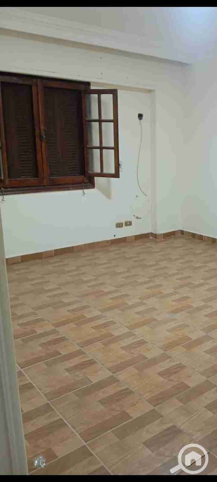 8 1000563865. jpg