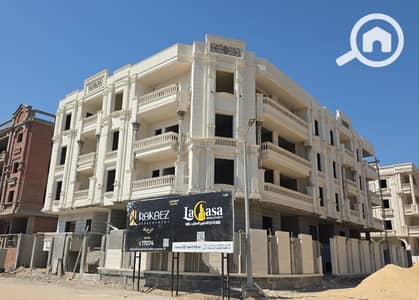 3 Bedroom Flat for Sale in New Damietta, Damietta - شقة للبيع في الاكثر تميزا على طريق رئيسى مدخل القرى السياحية ترى البحر