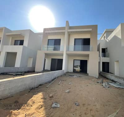 4 Bedroom Townhouse for Sale in New Cairo, Cairo - 468a08fd-4507-467e-a9da-d38f446954b0. jpg