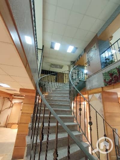 محلات تجارية  للبيع في سموحة، الإسكندرية - محل دورين 3ابواب بقلب سموحة لجميع الأنشطة والاستثمار بأعلى عائد مجزي