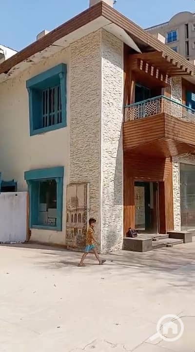 5 Bedroom Villa for Sale in Heliopolis, Cairo - فيلا للبيع أرض 685 م ناصية بمصر الجديدة بقرب ميدان الكوربة وخارج الحظر