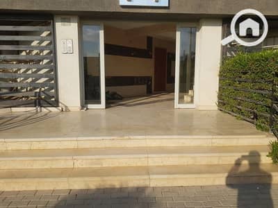 3 Bedroom Apartment for Sale in Hadayek October, Giza - شقة 229 متر للبيع فى كومباوند كنز حدائق اكتوبر على طريق الفيوم