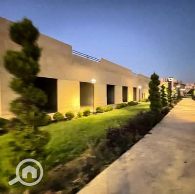 Retail for Rent in Shorouk City, Cairo - للايجار محل داري كلين في كمبوند وصال