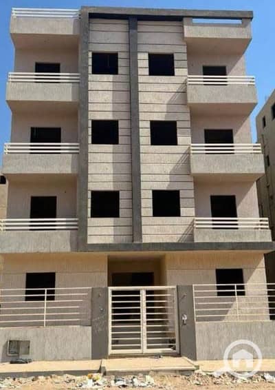 أرض سكنية  للبيع في مدينة بدر، القاهرة - عماره للبيع بجوار مول مصر في الحي المتميز