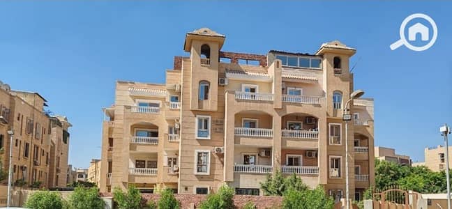 3 Bedroom Flat for Sale in New Cairo, Cairo - شقه فاخرة للبيع في كمبوند درة القاهرة جانب امام بوابة 5 رحاب