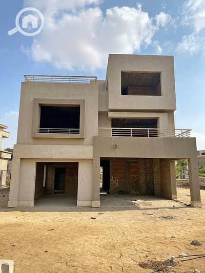 4 Bedroom Villa for Sale in 6th of October, Giza - 469537418_584799520586955_7607056106638360703_n. jpg