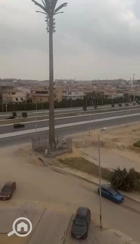 شقة للايجار الادارى ف كمبوند المستشارين بالمستثمرين الشماليه