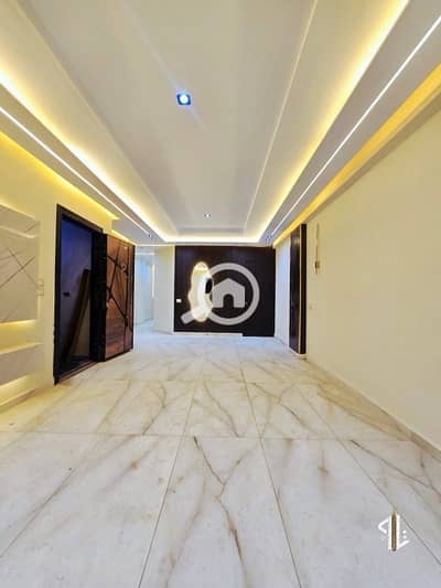 3 Bedroom Apartment for Sale in 6th of October, Giza - شقة للبيع من المالك مباشرة في اكتوبر ١٥٠ متر تشطيب عالي عمارة جديدة