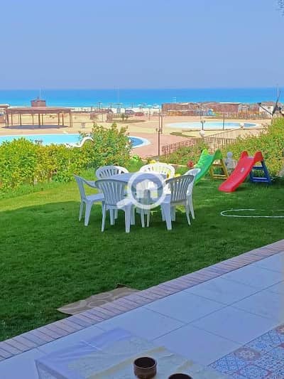 3 Bedroom Chalet for Rent in North Coast, Matruh - Luxury chalet with air conditioning, a private garden by the beach and pool, 3 bedrooms, 2 bathrooms, 260m available from 9/1