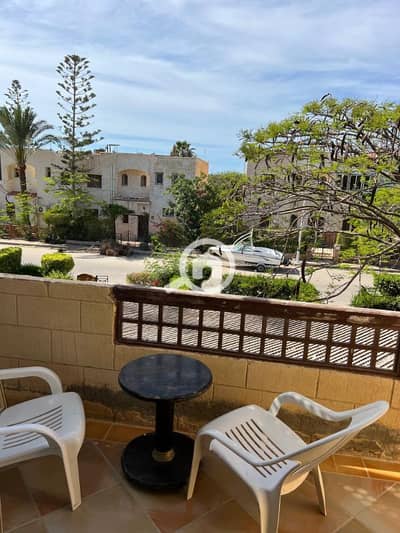 2 Bedroom Chalet for Rent in North Coast, Matruh - شاليه للايجار في مارينا 2 غرفتين مكيفين تالت صف بحيره رمليه ب الاجهزه