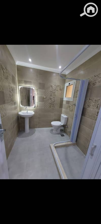 3 Bedroom Apartment for Sale in Sheikh Zayed, Giza - Screenshot_٢٠٢٥-٠٨-٢١-١٧-٣١-٥٤-٨٤_6012fa4d4ddec268fc5c7112cbb265e7. jpg