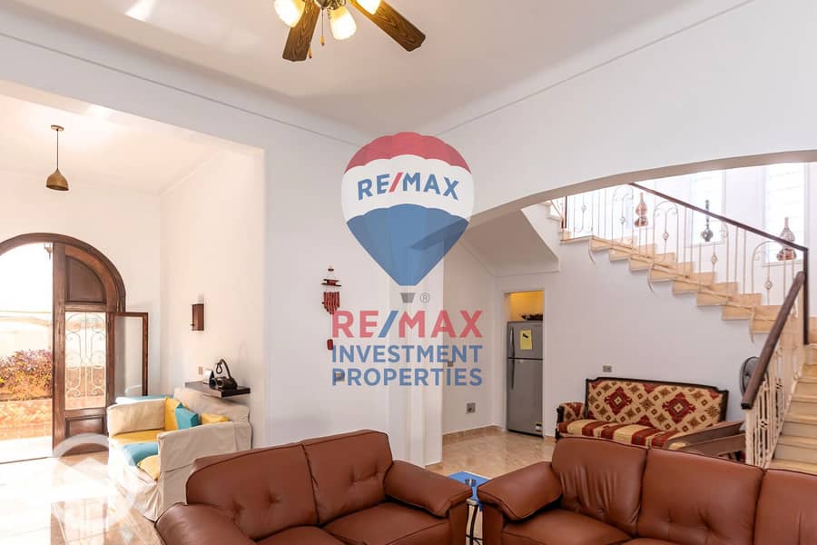 3 Watermark - In&Outdoor copy2. png