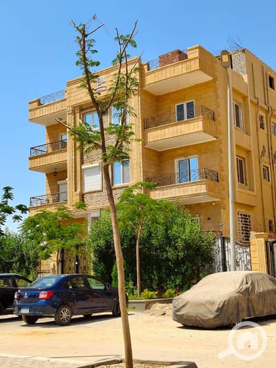 3 Bedroom Flat for Sale in Sheikh Zayed, Giza - 1. jpg