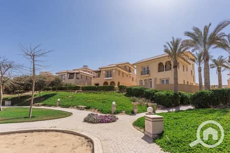 4 Bedroom Twin House for Sale in New Cairo, Cairo - hyde_park_out_door_march_lrdlightmslivableclus1_2. jpg