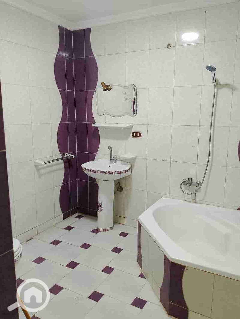 8 1000117514. jpg