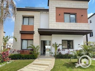 3 Bedroom Villa for Sale in New Cairo, Cairo - bf697d86-30c4-46b0-b6c5-1aa69232cf37. jpg