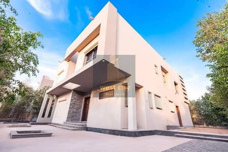 5 Bedroom Villa for Sale in 6th of October, Giza - IMG-20250822-WA0097. jpg