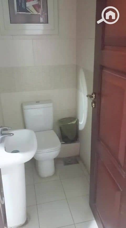 8 WhatsApp Video 2025-08-20 at 6.02. 52 PM_000034. jpg