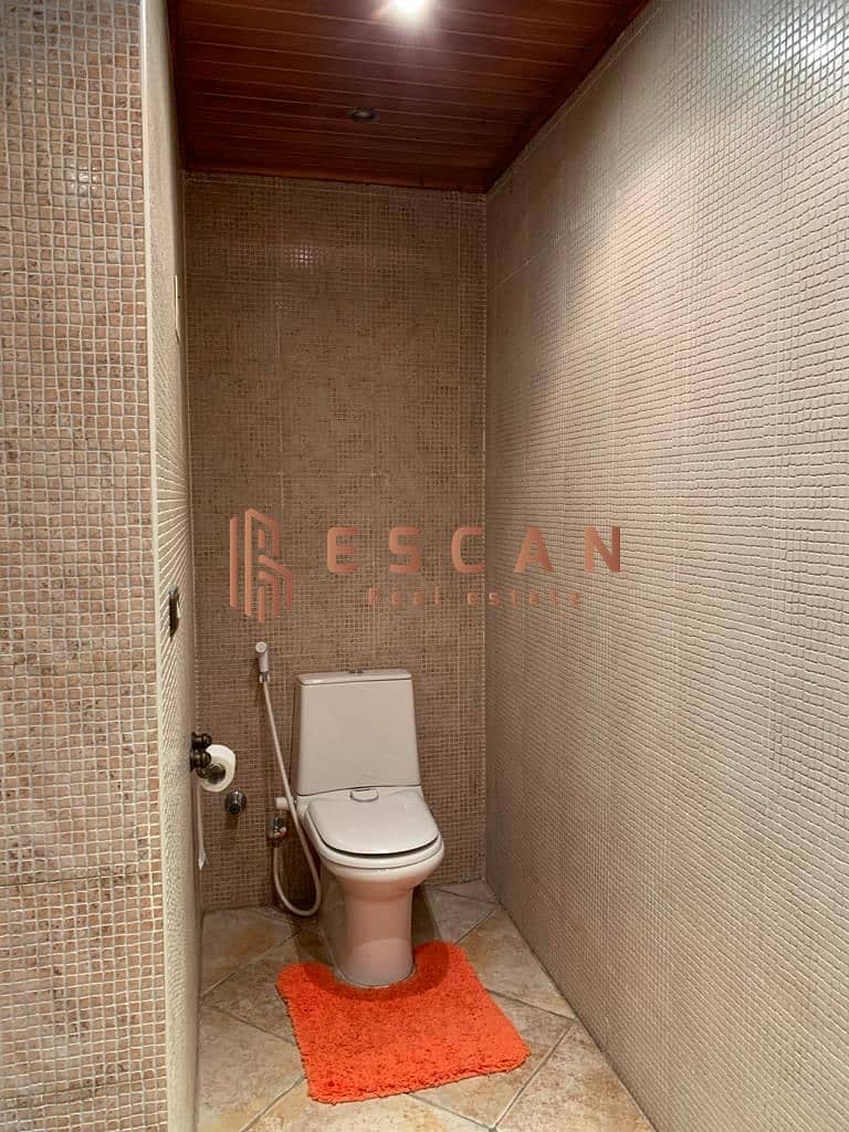 39 edff4ac6-0c54-4239-aeed-1c75d40ebbad. jpg
