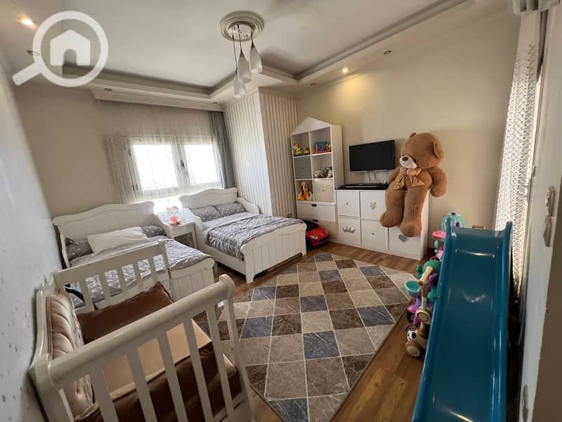 5 8f1c9bd6-9910-40ed-b676-72ddcb62699f. jpg