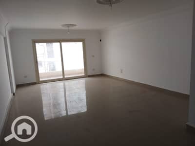 3 Bedroom Flat for Rent in Smoha, Alexandria - e450d06a-8b94-41b5-adea-44309208939a. jpg