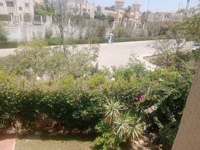 5 Bedroom Villa for Rent in Sheikh Zayed, Giza - فيلا رائعه للايجار مفروش للعائلات الراقيه بالكمباوند المميز(زايد 2000)