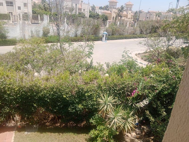 فيلا رائعه للايجار مفروش للعائلات الراقيه بالكمباوند المميز(زايد 2000) فيلا رائعه للايجار مفروش للعائلات الراقيه بالكمباوند المميز(زايد 2000)