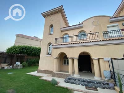 3 Bedroom Villa for Sale in Madinaty, Cairo - فيلا ستاند الون فى مدينتى موقع مميز