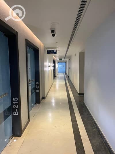 Office for Rent in New Cairo, Cairo - مكتب للايجار في التجمع الخامس بجوار الجامعه الامريكيه