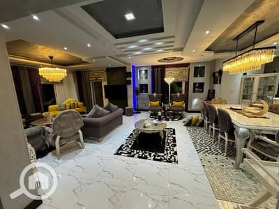 3 Bedroom Flat for Sale in New Cairo, Cairo - شقه للبيع في الرحاب 2 فيو وايد جاردن ارضي 197 م بحديقة 100 م