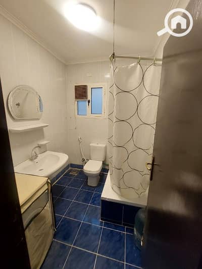 3 Bedroom Flat for Sale in New Cairo, Cairo - شقه للبيع في الرحاب 108 م تشطيب خاص