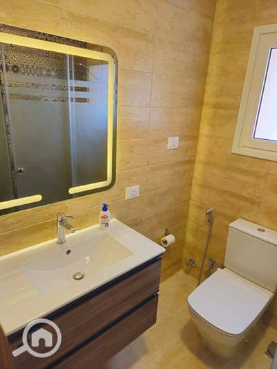 3 Bedroom Flat for Sale in New Cairo, Cairo - شقه للبيع 224 م في الرحاب 2 تشطيبات خاصه بالكامل