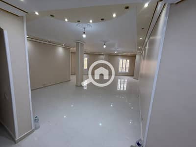 3 Bedroom Flat for Rent in New Cairo, Cairo - شقه للايجار في الياسمين