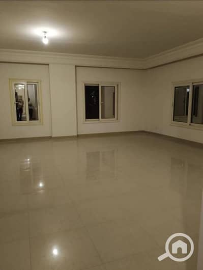 3 Bedroom Flat for Rent in New Cairo, Cairo - شقه للايجار في شرق الاكاديميه