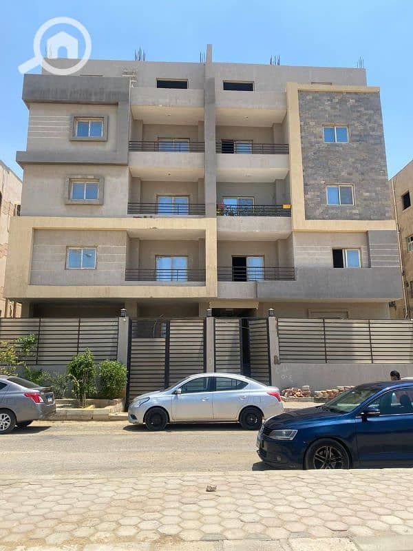 شقة لقطة للبيع بمدينة الشروق جانبي دور اول شقة لقطة للبيع بمدينة الشروق جانبي دور اول