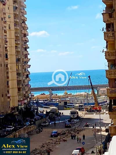 شقة 2 غرفة نوم للبيع في سيدي بشر، الإسكندرية - للبيع شقه علي محمد نجيب الرئيسي بفيو رائع علي البحر