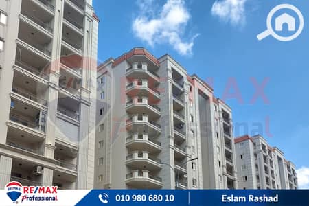 شقة 4 غرف نوم للبيع في سموحة، الإسكندرية - 1. jpg