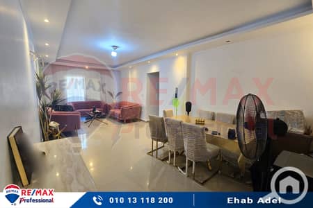 3 Bedroom Flat for Sale in Moharam Bik, Alexandria - 20250820_181451. jpg