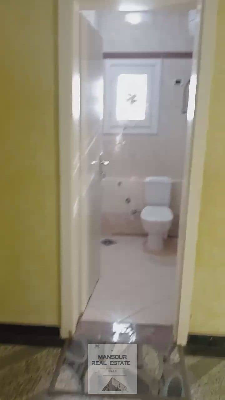 26 WhatsApp Video 2025-05-22 at 15.52. 52_Moment32. jpg