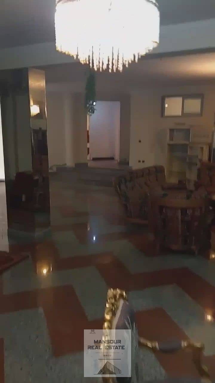 30 WhatsApp Video 2025-05-22 at 15.52. 52_Moment36. jpg