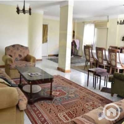 شقة 3 غرف نوم للايجار في الأزاريطة، الإسكندرية - 1. jpg